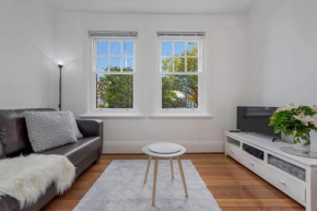 Best on Letitia Central spacious stylish sleeps 6